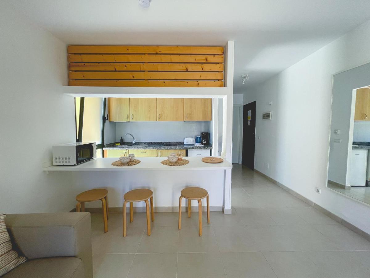 Seaside Apartment Corralejo : A Cozy Holiday Home In A Peaceful Well Located Green Complex Экстерьер фото